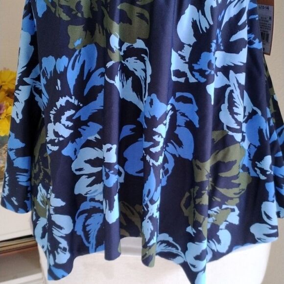 NWT Kona Sol Swim Top - Picture 3 of 10